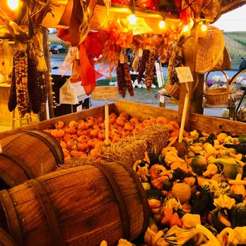 Yeck's Pumpkins and Hayrides - Various pumpkins and gourds for sale - Pumpkin Patches Near Me - Freedom, Pennsylvania Yeck's Pumpkins and Hayrides - Various pumpkins and gourds for sale - Pumpkin Patches Near Me - Freedom, Pennsylvania