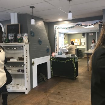 Bloom's Flower Shop - Florists Near Me - Albion, New York