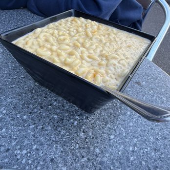 The Stellar Hog - Mac and Cheese - Beer Gardens Near Me - Saint Louis, Missouri