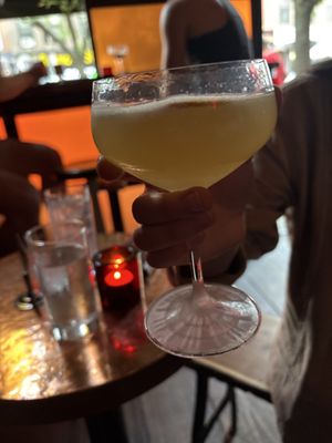 Honeycomb Hi-Fi Listening Bar by null