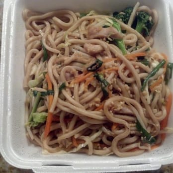 Dew Drop Inn - Stir Fried Shanghai Fried Noodles - Chinese Near Me - Honolulu, Hawaii