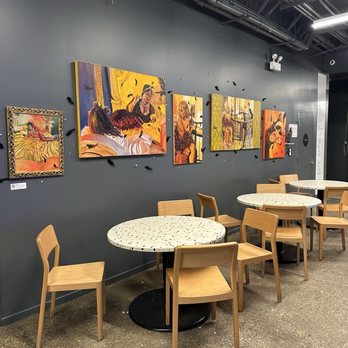 Dayglow - Sitting Area - Coffee & Tea Near Me - Chicago, Illinois