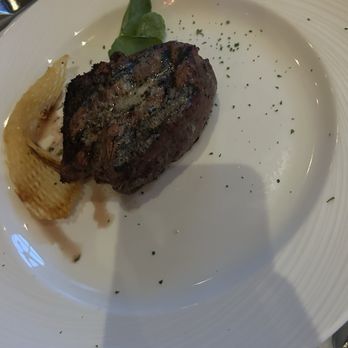 Eddie Merlot's - Filet Mignon - 8 oz. - Steakhouses Near Me - Burr Ridge, Illinois Eddie Merlot's - Filet Mignon - 8 oz. - Steakhouses Near Me - Burr Ridge, Illinois