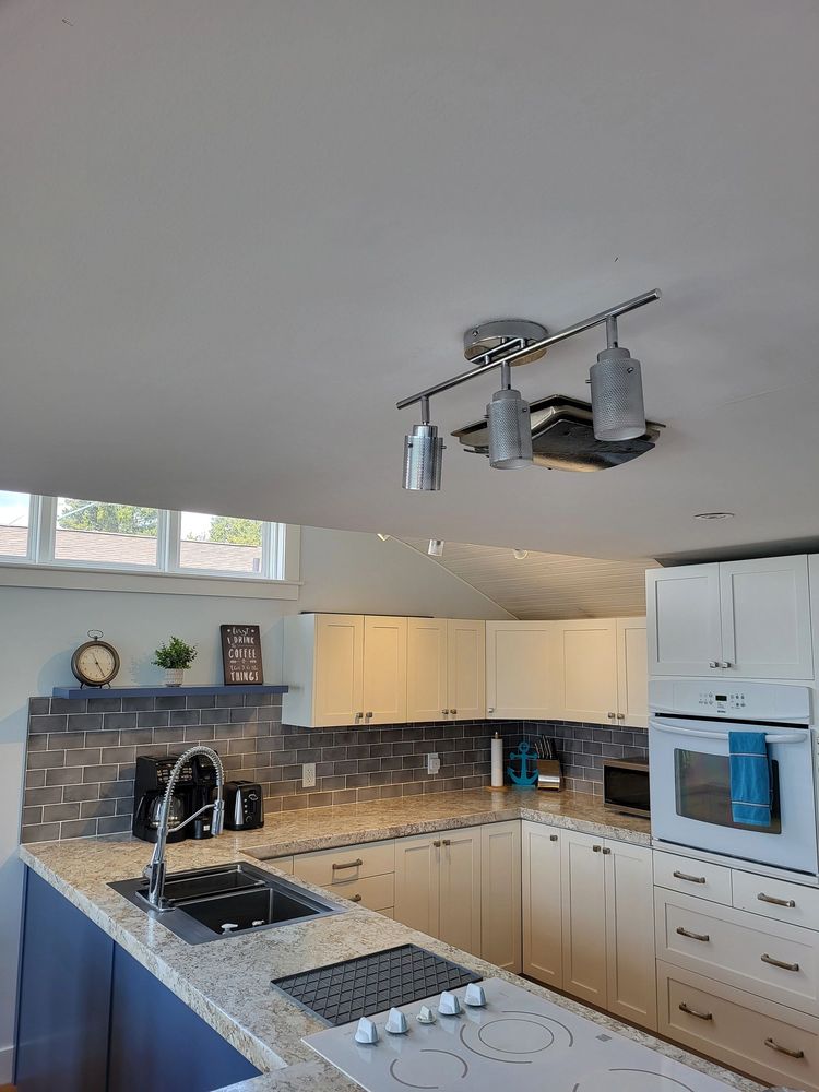 SUNSET AT 33 ANNA 12 Photos 33 Rue Anna, Shediac Bridge, New