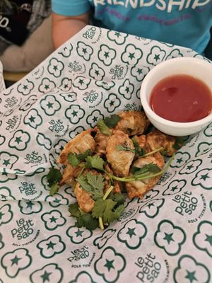 Le Petit Sao (Vieux Montréal) by null