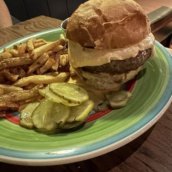 Few & Far - F&F Burger - Cocktail Bars Near Me - Dedham, Massachusetts
