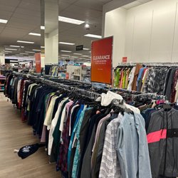 Kohl's - Kohl's clearance area