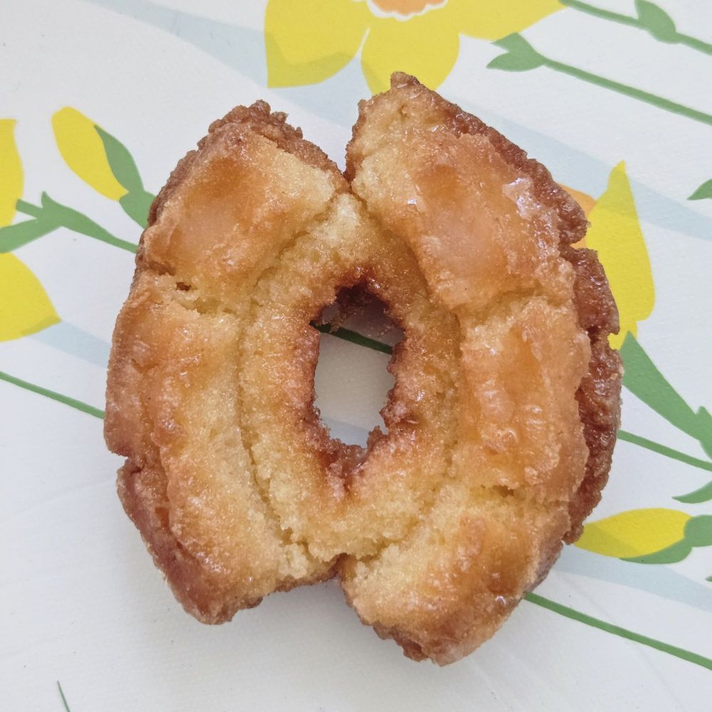 Voodoo Doughnut - Vegan old fashion - Donuts Near Me - Chicago, Illinois