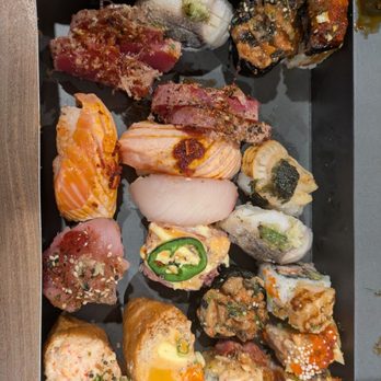 FOB Poke Bar - Poke Near Me - Bellevue, Washington