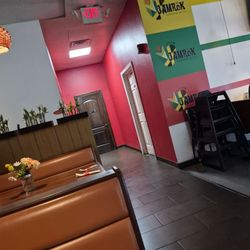 Jamrok Caribbean Buffet - Dining area