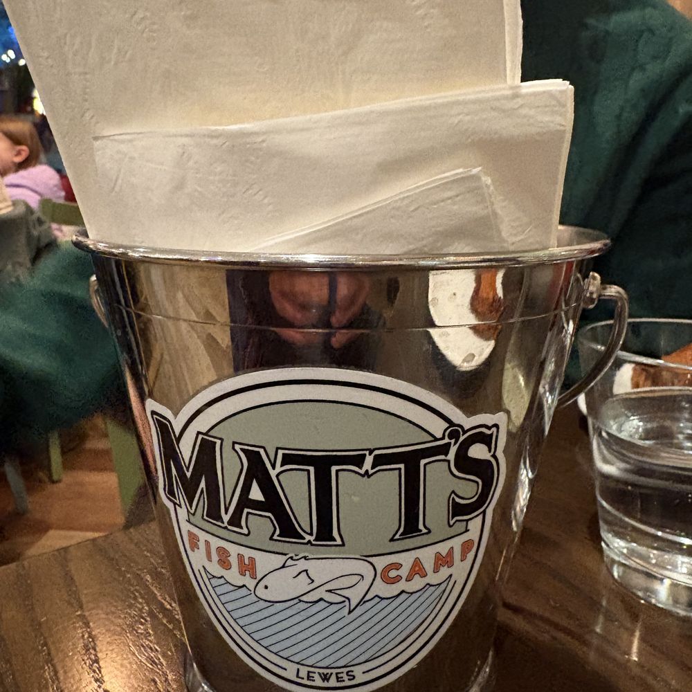 Bucket with wipes and extra napkins for the buffalo wings. Bucket with wipes and extra napkins for the buffalo wings.
