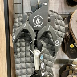 Tillys - Men's shoes