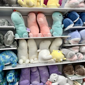 Daiso - Department Stores Near Me - Miami Gardens, Florida