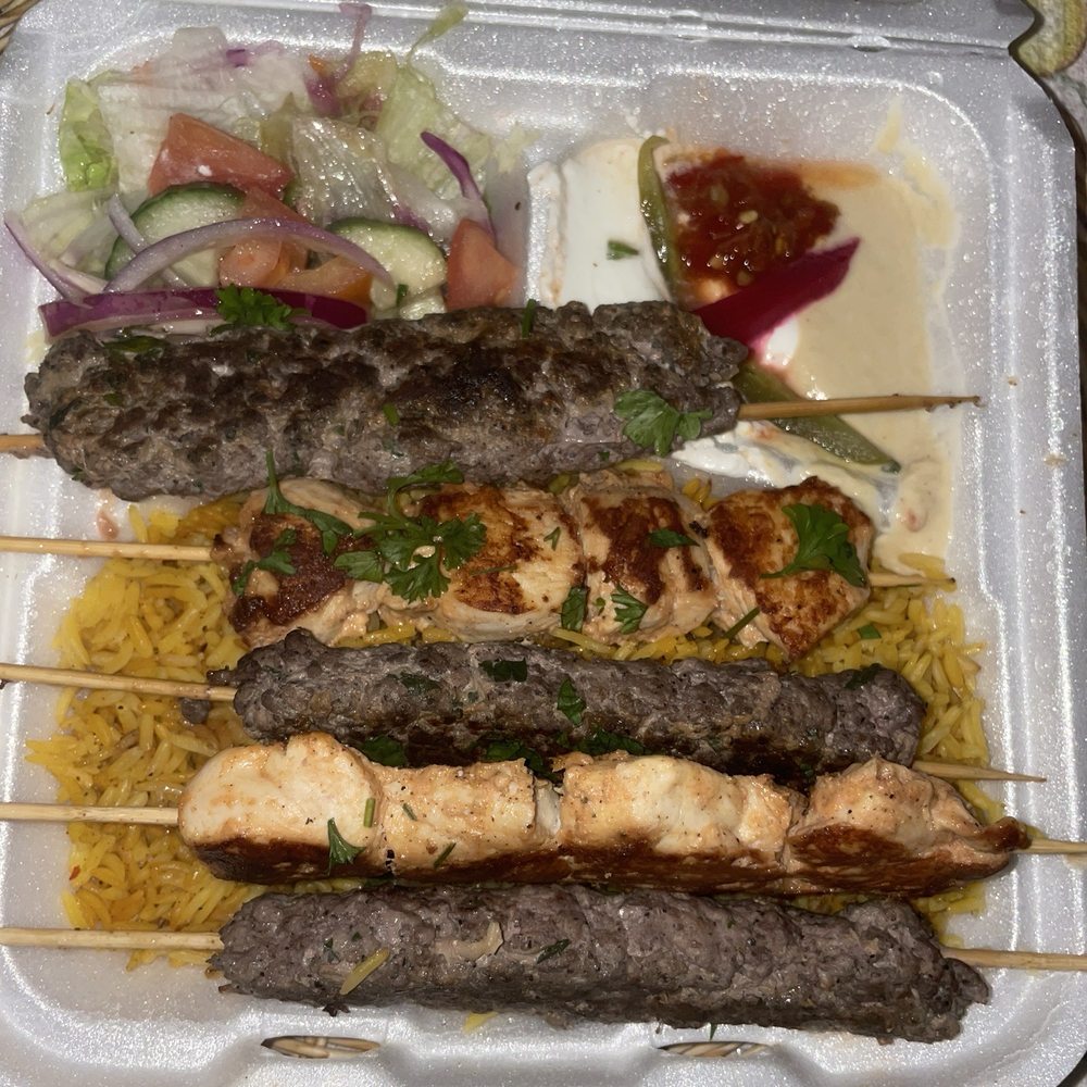 Mashawi (Barbecued Meat) Mashawi (Barbecued Meat)