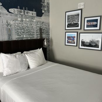 Hyatt Centric The Pike Long Beach - Hotels Near Me - Long Beach, California Hyatt Centric The Pike Long Beach - Hotels Near Me - Long Beach, California