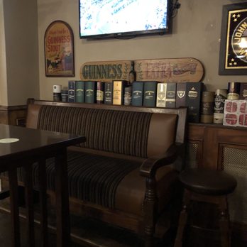 Darkey Kellys - Decor - Pubs Near Me - Dublin, D