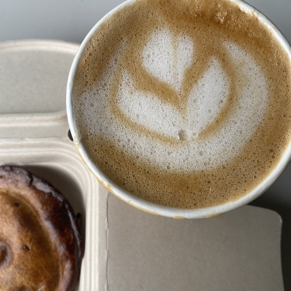 Con Leche Coffee - Vanilla latte with oat milk - Coffee & Tea Near Me - Atlanta, Georgia Con Leche Coffee - Vanilla latte with oat milk - Coffee & Tea Near Me - Atlanta, Georgia