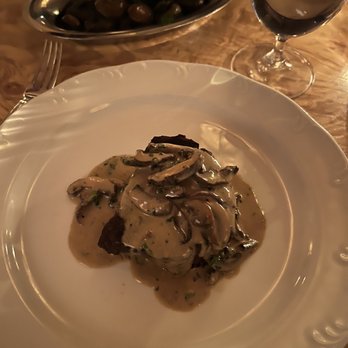 Contessa Miami - Filet with mushroom sauce - Italian Near Me - Miami, Florida Contessa Miami - Filet with mushroom sauce - Italian Near Me - Miami, Florida