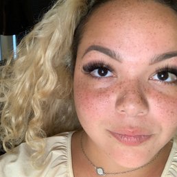 Eyelash extensions Eyelash extensions