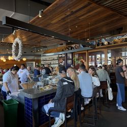 Hog Island Oyster - Inside 05-2026
