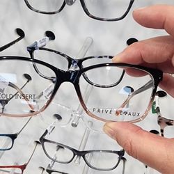 America's Best Contacts & Eyeglasses - Great selection of frames!