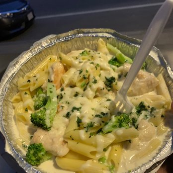 Basta Pasta Trattoria - Chicken Ziti Broccoli - Italian Near Me - Cambridge, Massachusetts