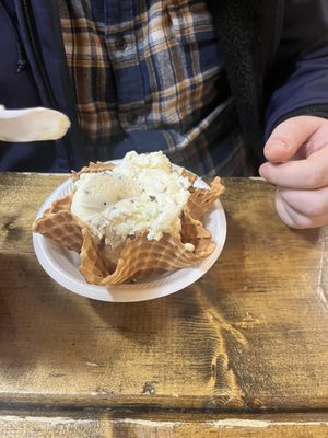 Scoops in Carnegie by null