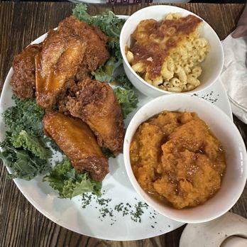 Cheri's Bedstuy - Carolina wings, sweet potatoes, Mac n cheese. Sweet iced tea and collard greens are not shown. - Southern Near Me - Brooklyn, New York