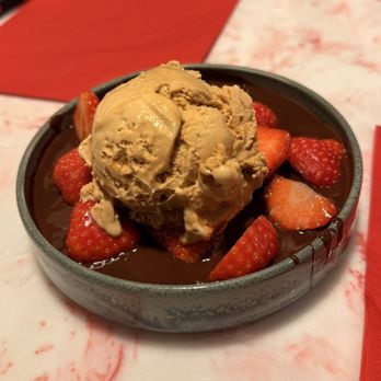 Coro The Chocolate Cafe - Cookie Dough "Create Your Own" option (Strawberries, Belgian Dark Chocolate and Salted Caramel Ice Cream). - Desserts Near Me - Edinburgh, EDH