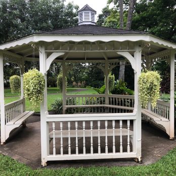 Foster Botanical Garden - Gazebo area - Botanical Gardens Near Me - Honolulu, Hawaii