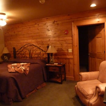 Serenity In The Mountains - One bedroom suite - Day Spas Near Me - Blue Ridge, Georgia