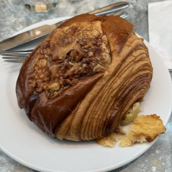 La Cave a Manger - Jambon cheddar $6.25 - Bakeries Near Me - Montreal, Quebec La Cave a Manger - Jambon cheddar $6.25 - Bakeries Near Me - Montreal, Quebec