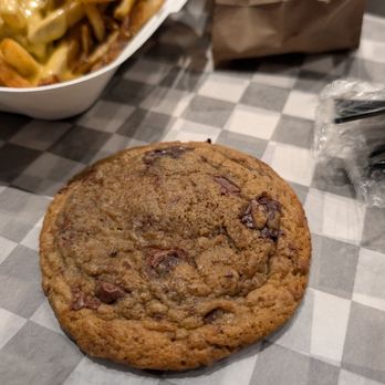 Sundaze Burgers - Chocolate chip cookie - Burgers Near Me - Poughkeepsie, New York Sundaze Burgers - Chocolate chip cookie - Burgers Near Me - Poughkeepsie, New York
