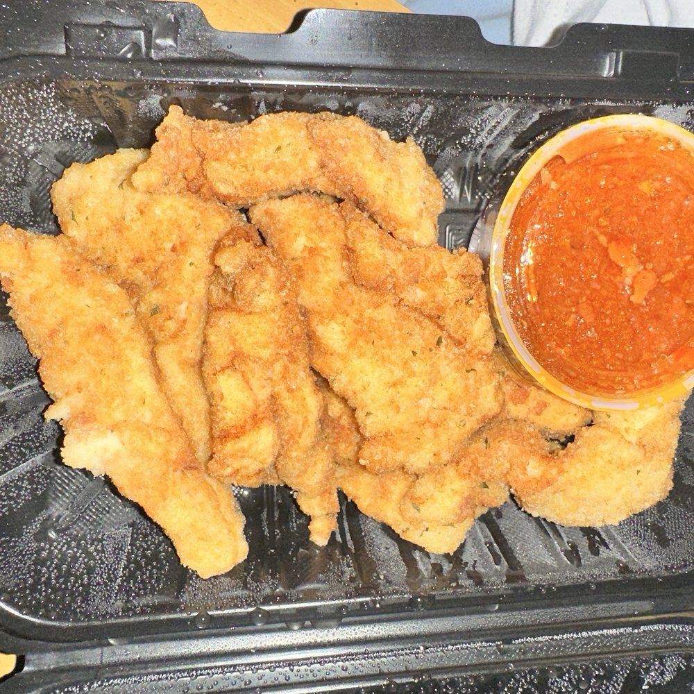 Savona's Pizza Plaza - These are the best chicken strips I've ever had. They make their own breading. - Pizza Near Me - Kingston, New York