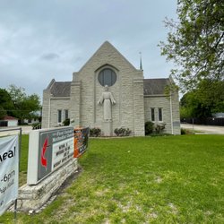 First Methodist Lockhart - Located in downtown Lockhart across from City Hall.