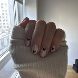Kawaii Salon and Spa - Gel mani with hearts