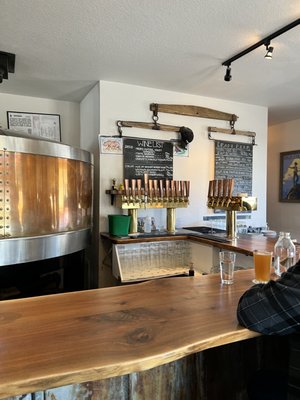CROSSCUT PIZZERIA & TAPHOUSE by null