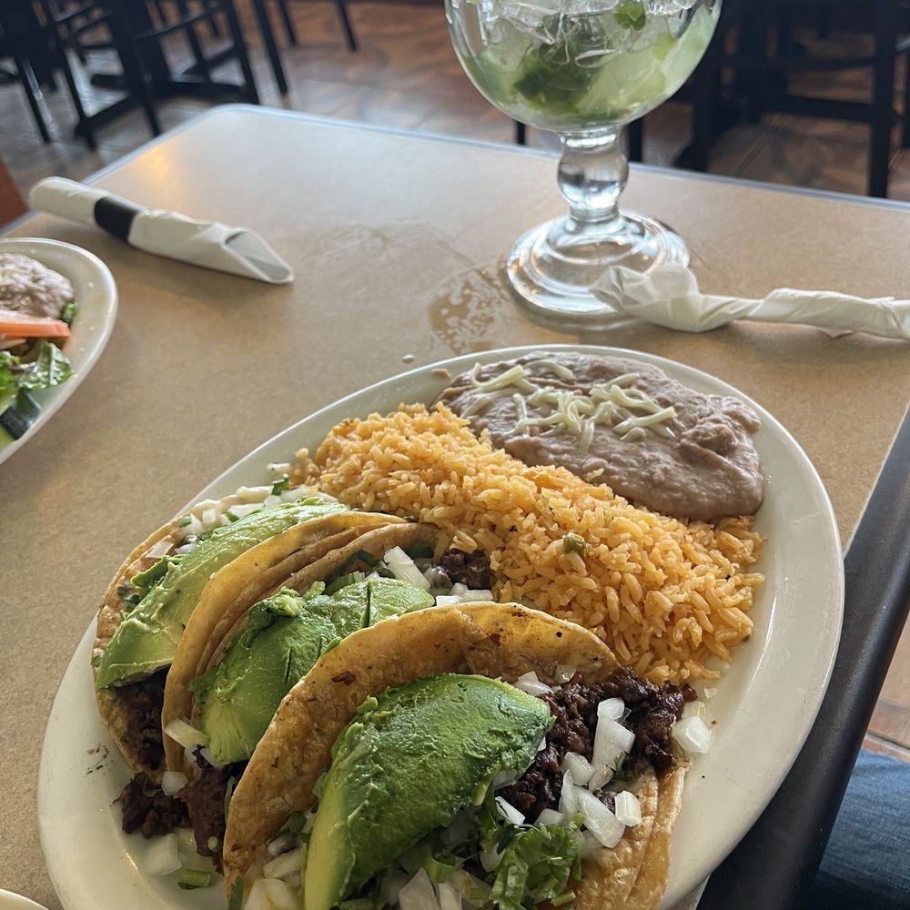 El Tarasco - Steak tacos - Mexican Near Me - Chicago, Illinois