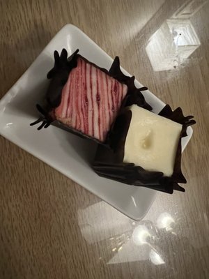 Maru Japanese Restaurant by null