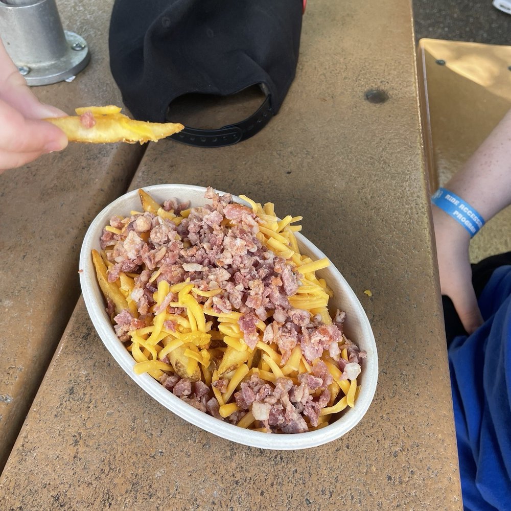 Busch Gardens Williamsburg - Bacon cheese fries - Amusement Parks Near Me - Williamsburg, Virginia Busch Gardens Williamsburg - Bacon cheese fries - Amusement Parks Near Me - Williamsburg, Virginia