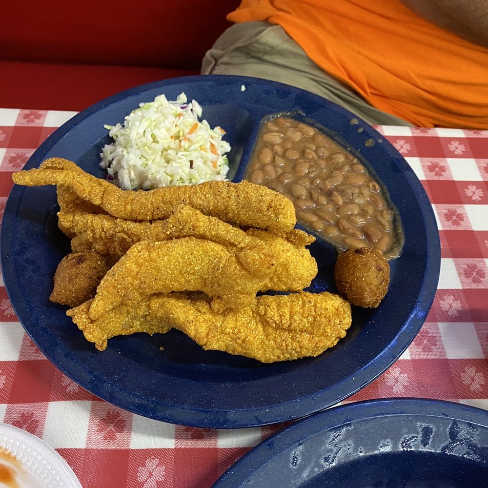 Farm House - Six piece catfish dinner - Southern Near Me - Mexia, Texas Farm House - Six piece catfish dinner - Southern Near Me - Mexia, Texas