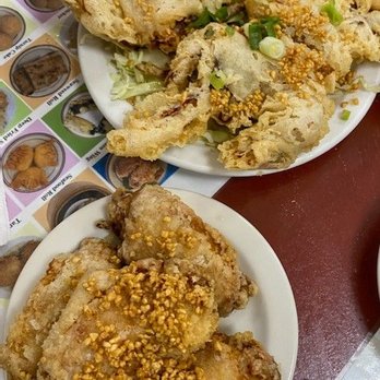 Mei Sum Dim Sum - Garlic Fried Chicken and Soft Shell Crab - Dim Sum Near Me - Honolulu, Hawaii Mei Sum Dim Sum - Garlic Fried Chicken and Soft Shell Crab - Dim Sum Near Me - Honolulu, Hawaii