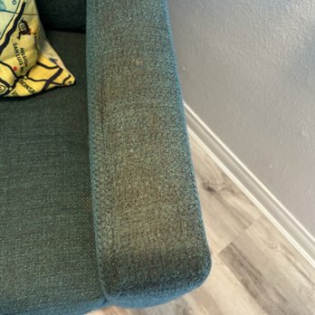 Kings Inn San Diego - Dirty chair - San Diego, CA