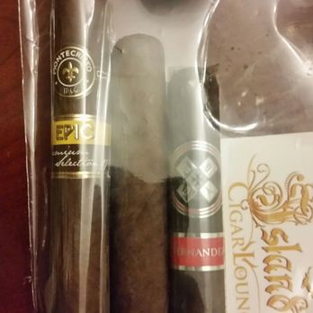 Islands Cigar Lounge - Montecristo Epic Toro Maduro House Blend Hoyo La Amistad Black Robusto - Tobacco Shops Near Me - Brea, California