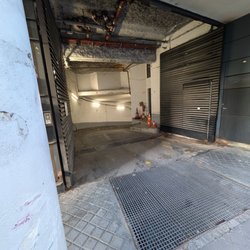 Leroy Merlin - Loading dock