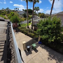Squeegee Pros - Gutter Cleaning Downspout Uncloging / Fremont California