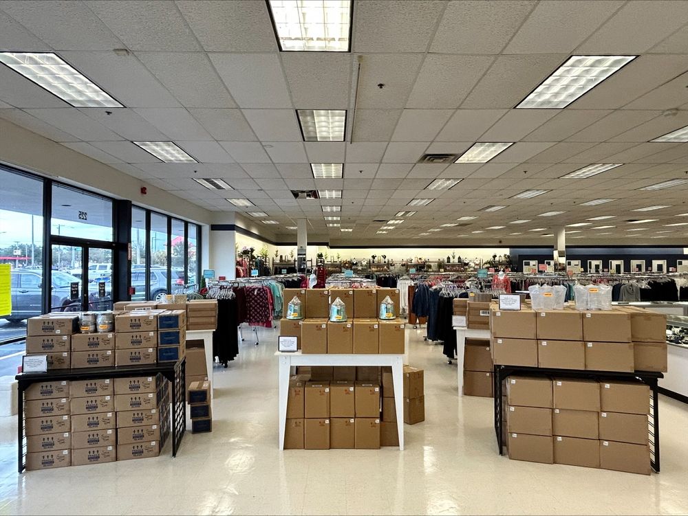 QVC Updated October 2024 22 Photos & 26 Reviews 225 W Brandon