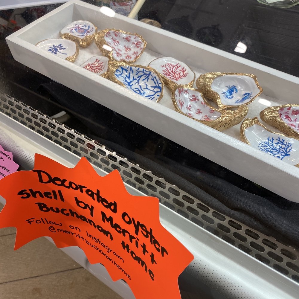Groomer's Seafood - Decorated oyster shells - Seafood Markets Near Me - San Antonio, Texas Groomer's Seafood - Decorated oyster shells - Seafood Markets Near Me - San Antonio, Texas