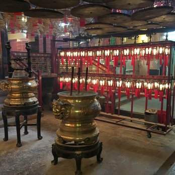 文武廟 - Man Mo Temple - Landmarks & Historical Buildings Near Me - Hong Kong, HK 文武廟 - Man Mo Temple - Landmarks & Historical Buildings Near Me - Hong Kong, HK