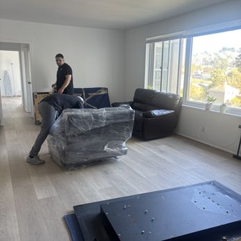 Active Moving & Staging - TV and couch were well wrapped - Home Staging Near Me - San Francisco, California